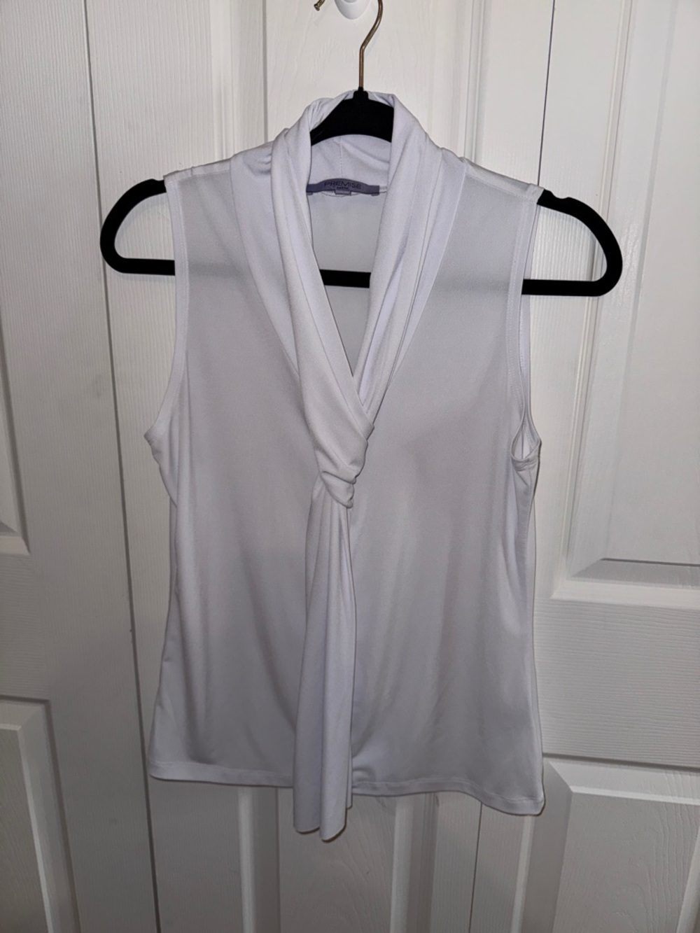White Sleeveless Knot-Front Women's Top (CL)